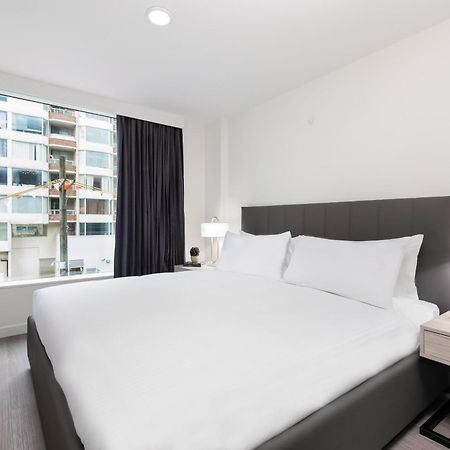 Level Downtown - Howe Hotel Vancouver Exterior photo