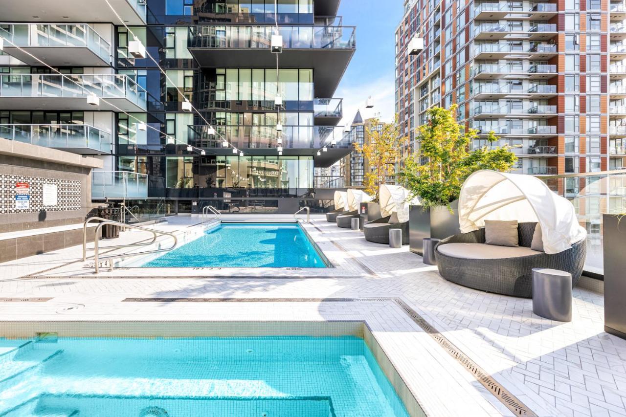 Level Downtown - Howe Hotel Vancouver Exterior photo