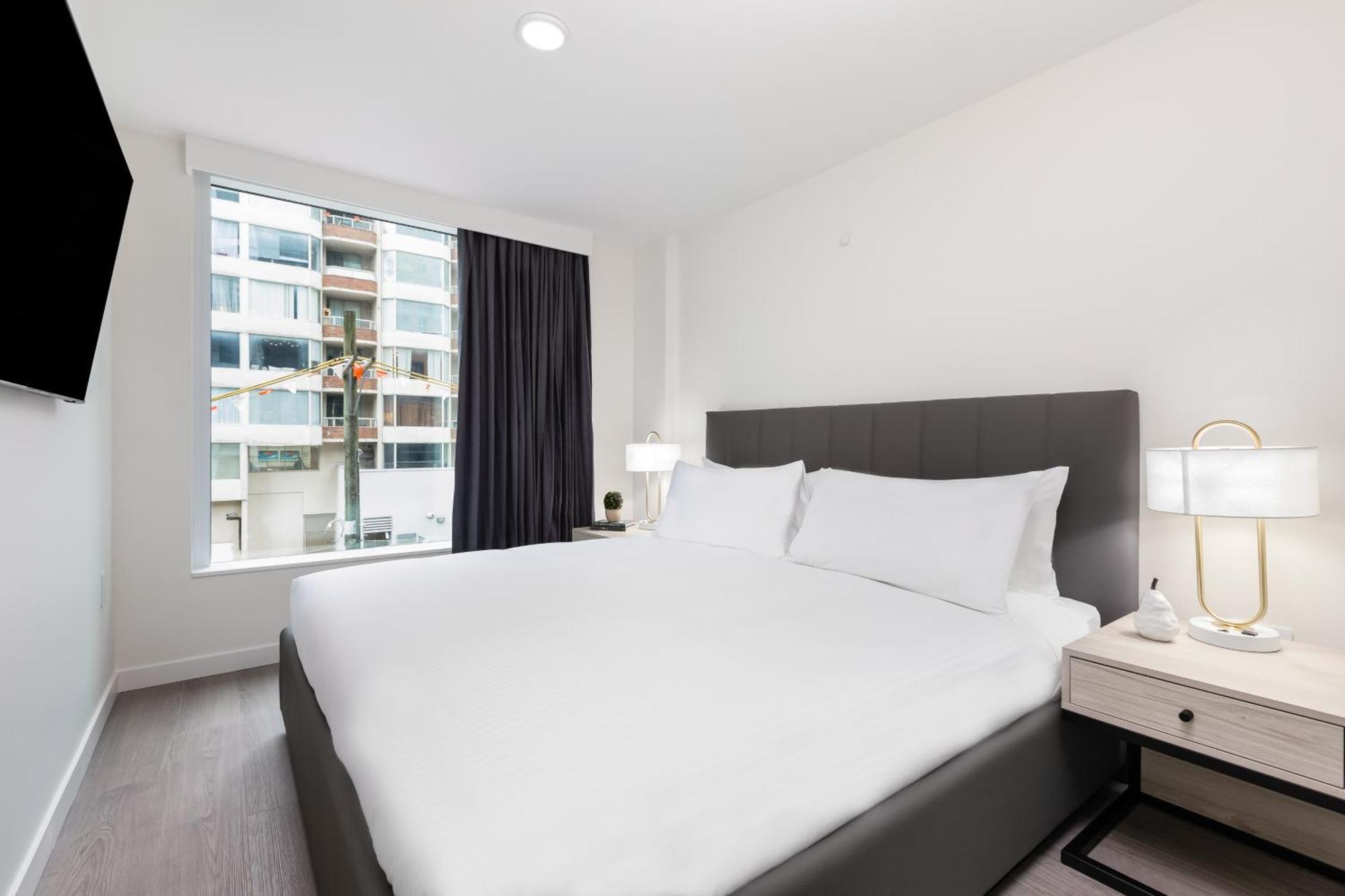 Level Downtown - Howe Hotel Vancouver Exterior photo