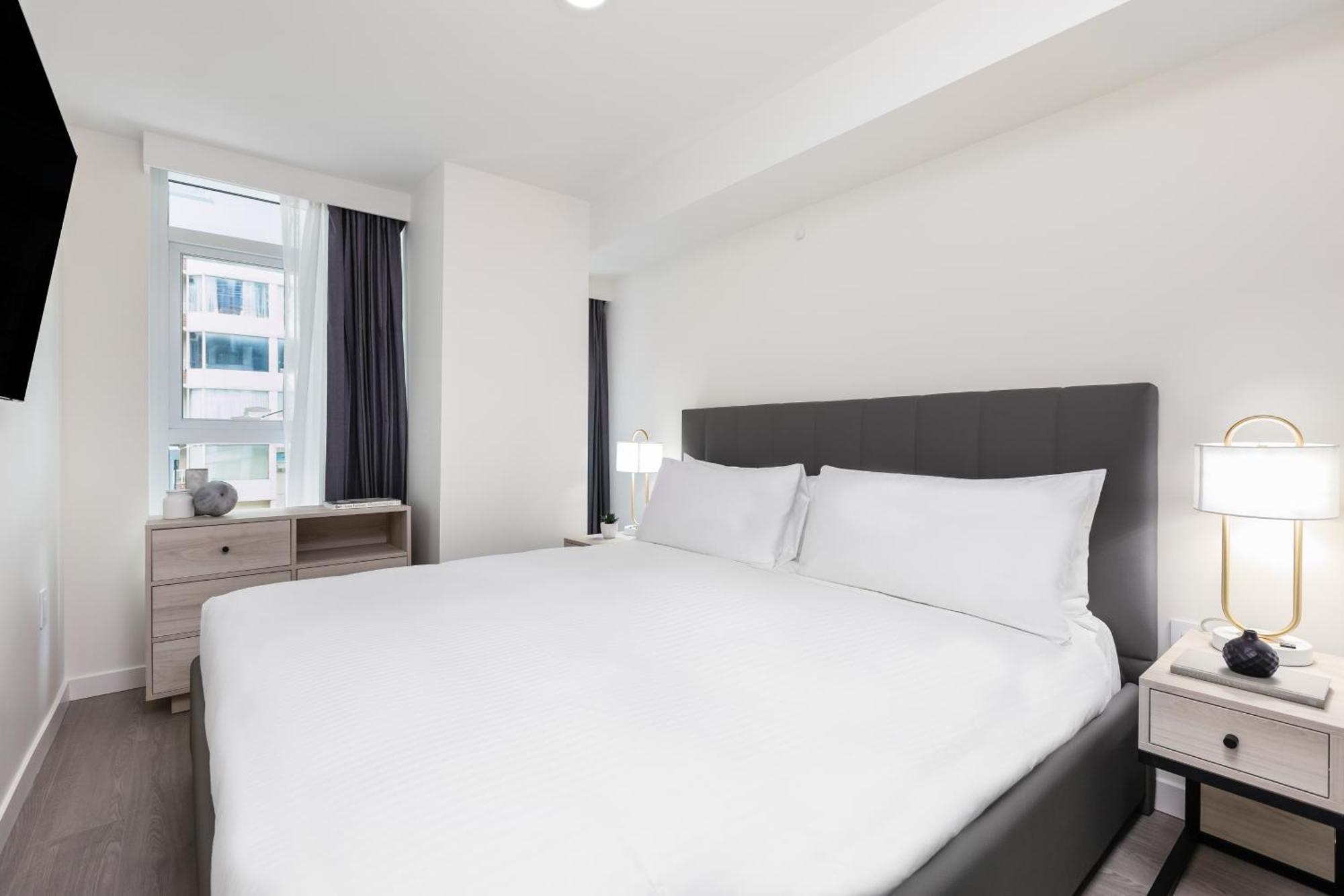 Level Downtown - Howe Hotel Vancouver Exterior photo